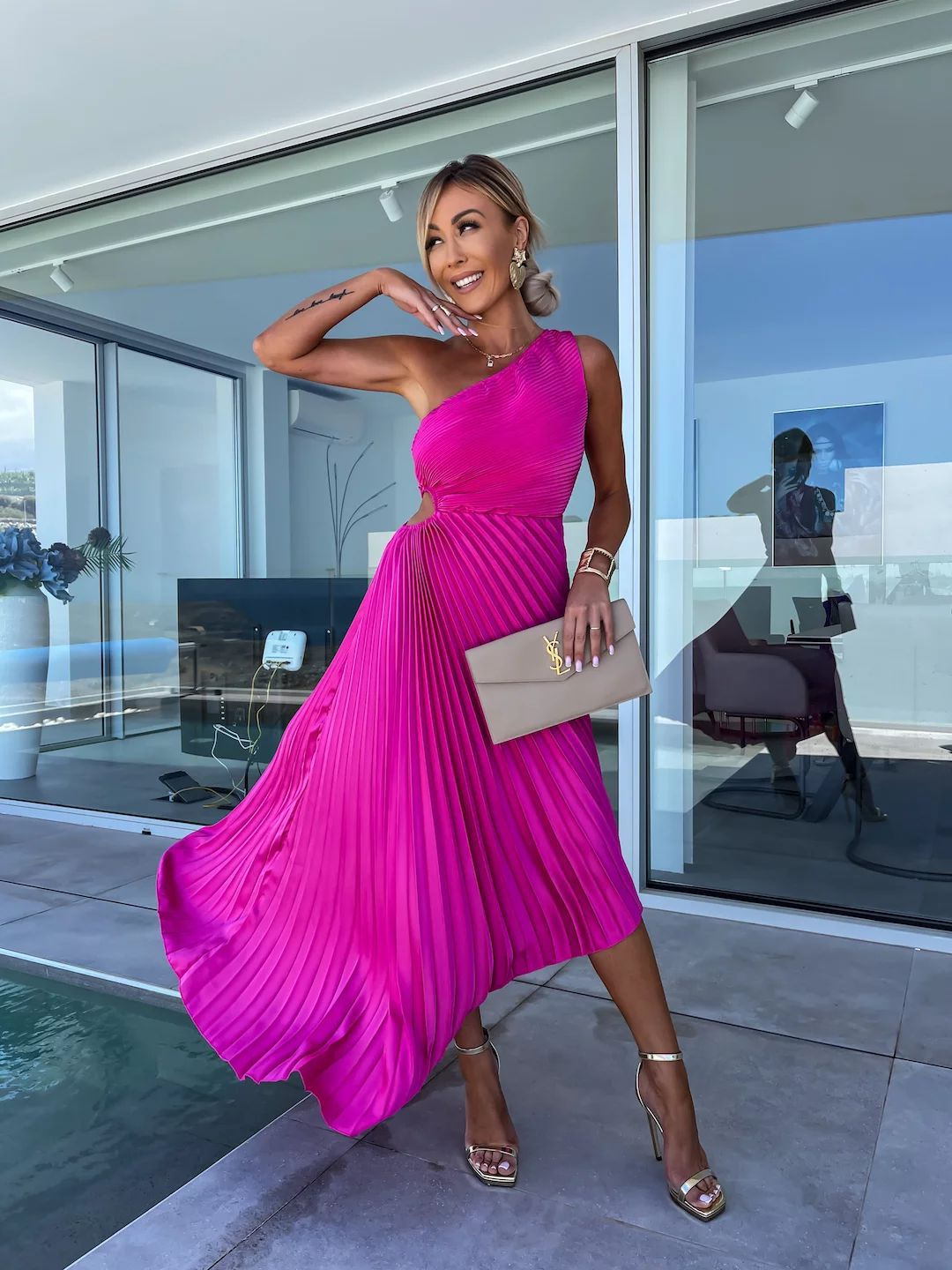 Irene - Vestido Midi Plisado con Un Solo Hombro