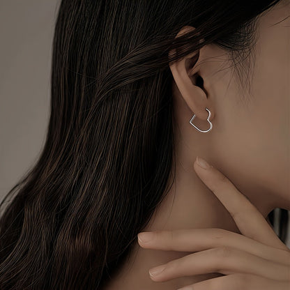 Pilar - Pendientes Dorados en Forma de Corazón de Acero Inoxidable