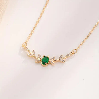 Ángela - Collar Amira Valmorin | Dorado