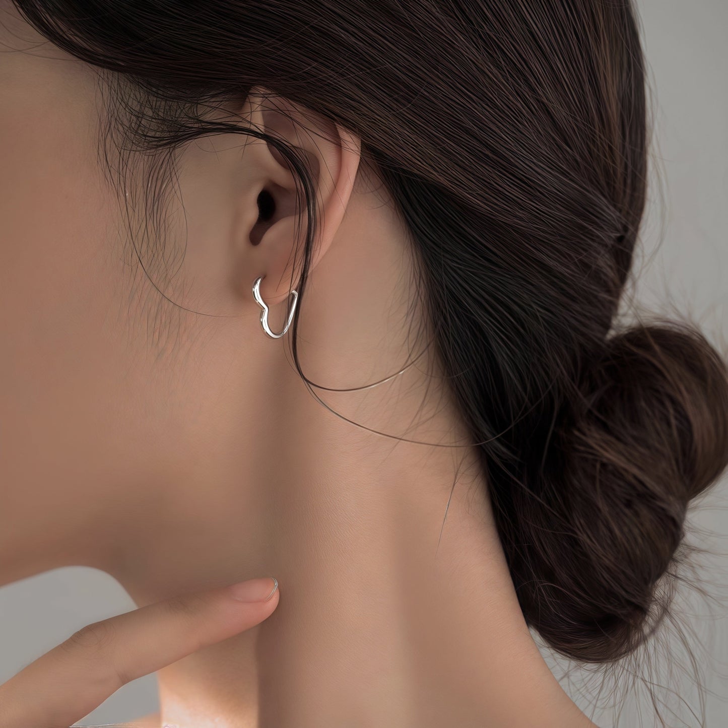 Pilar - Pendientes Dorados en Forma de Corazón de Acero Inoxidable