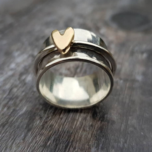 Isabel - Anillo de Plata con Corazón Dorado