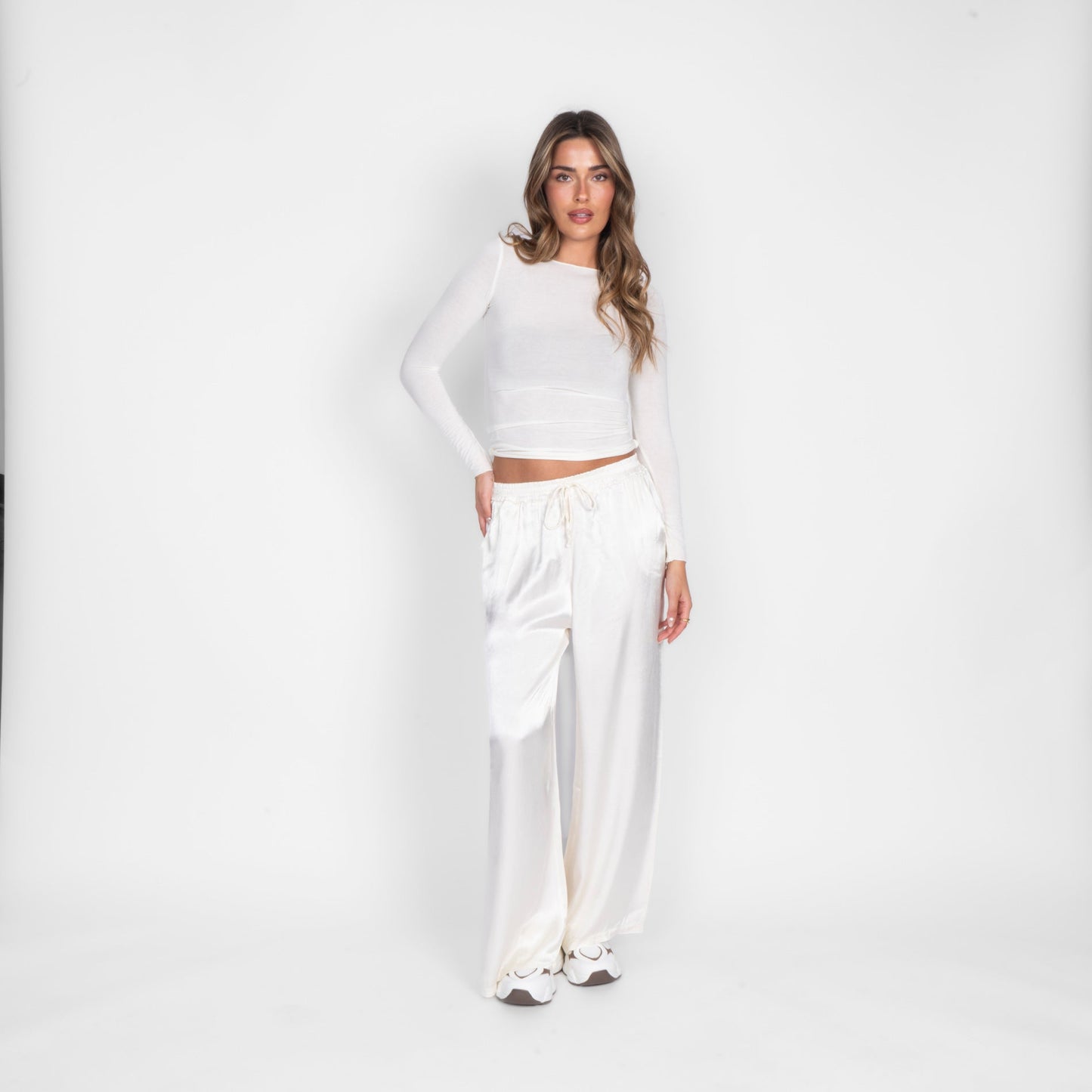 Isabel - Pantalón Satén de Pierna Ancha