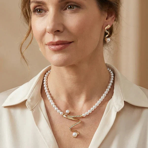 Almudena - Set de Collar y Pendientes con Perlas Naturales