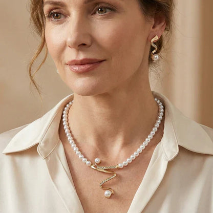 Almudena - Set de Collar y Pendientes con Perlas Naturales