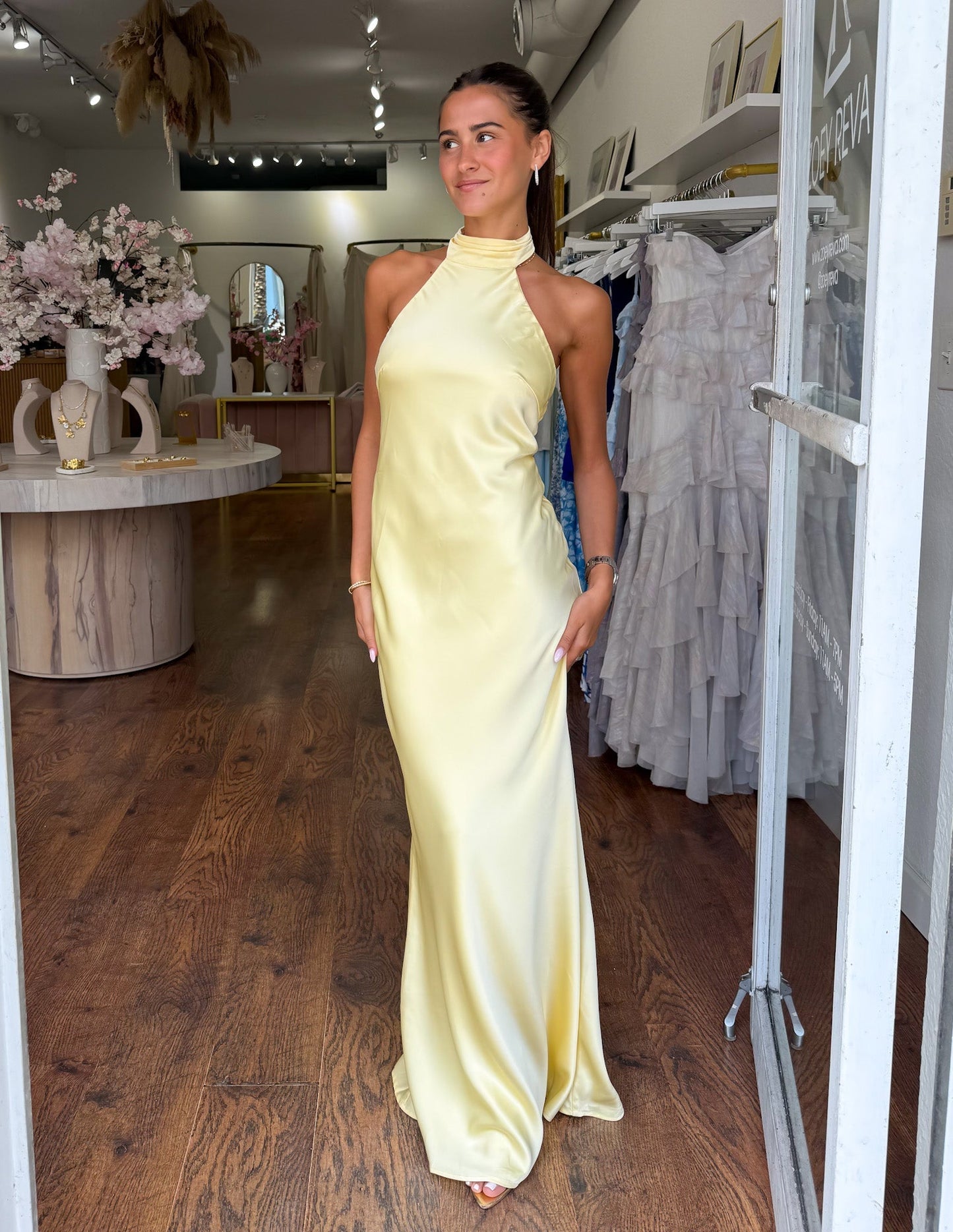 Vera - Vestido Maxi de Satén Elegante con Escote Halter