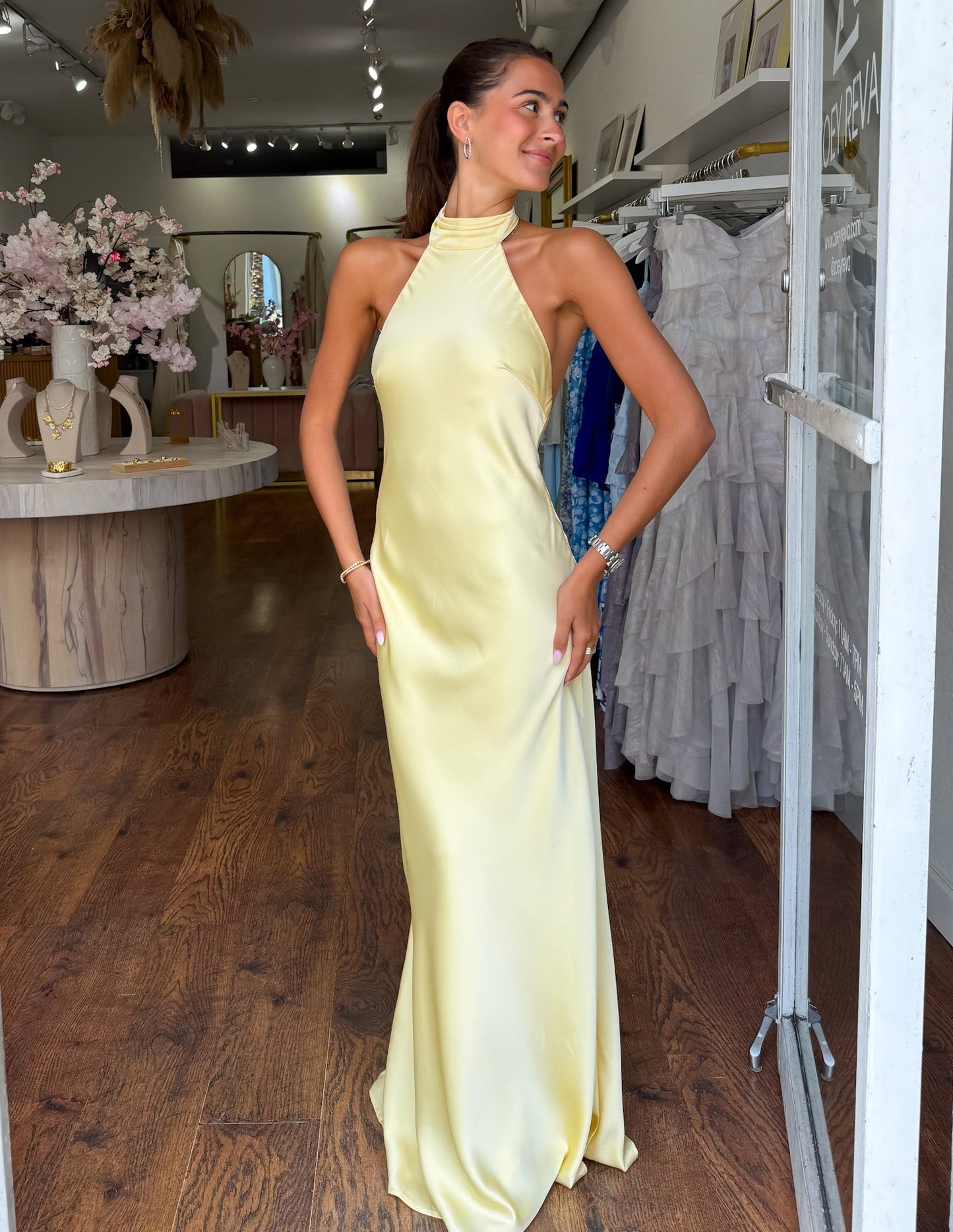 Vera - Vestido Maxi de Satén Elegante con Escote Halter