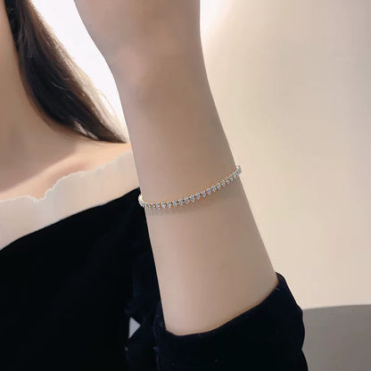 Estefanía - Brazalete Tenis Dorado