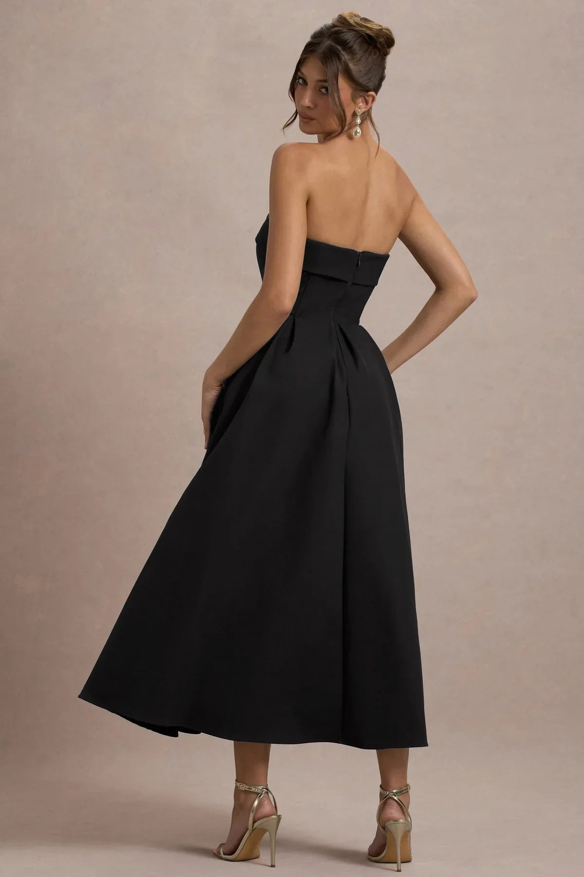 Ana - Vestido Midi con Estilo y Escote de Hombros Descubiertos