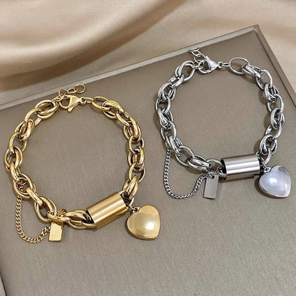 Guadalupe - Pulsera con Dije de Corazón Dorado