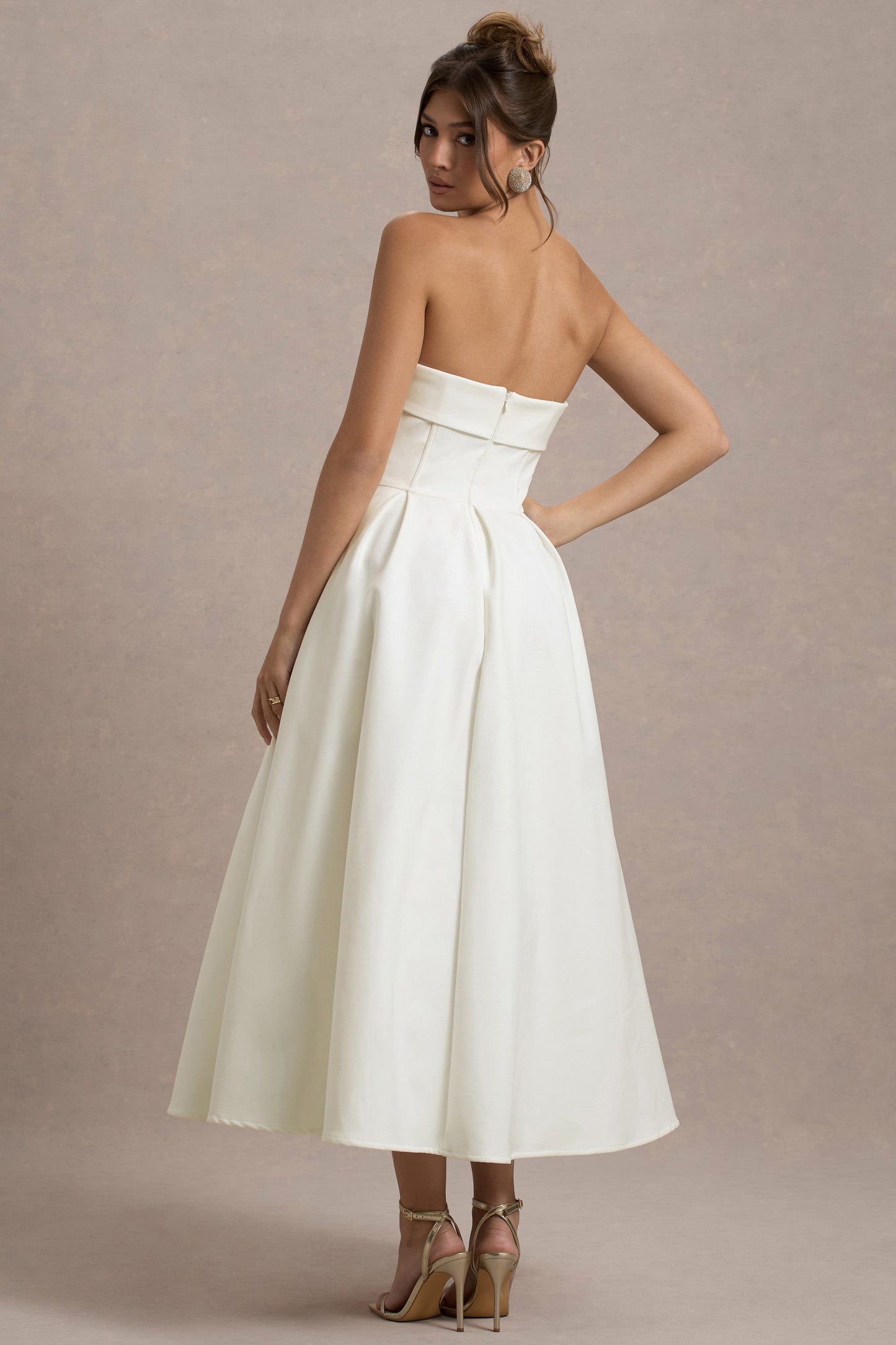 Ana - Vestido Midi con Estilo y Escote de Hombros Descubiertos