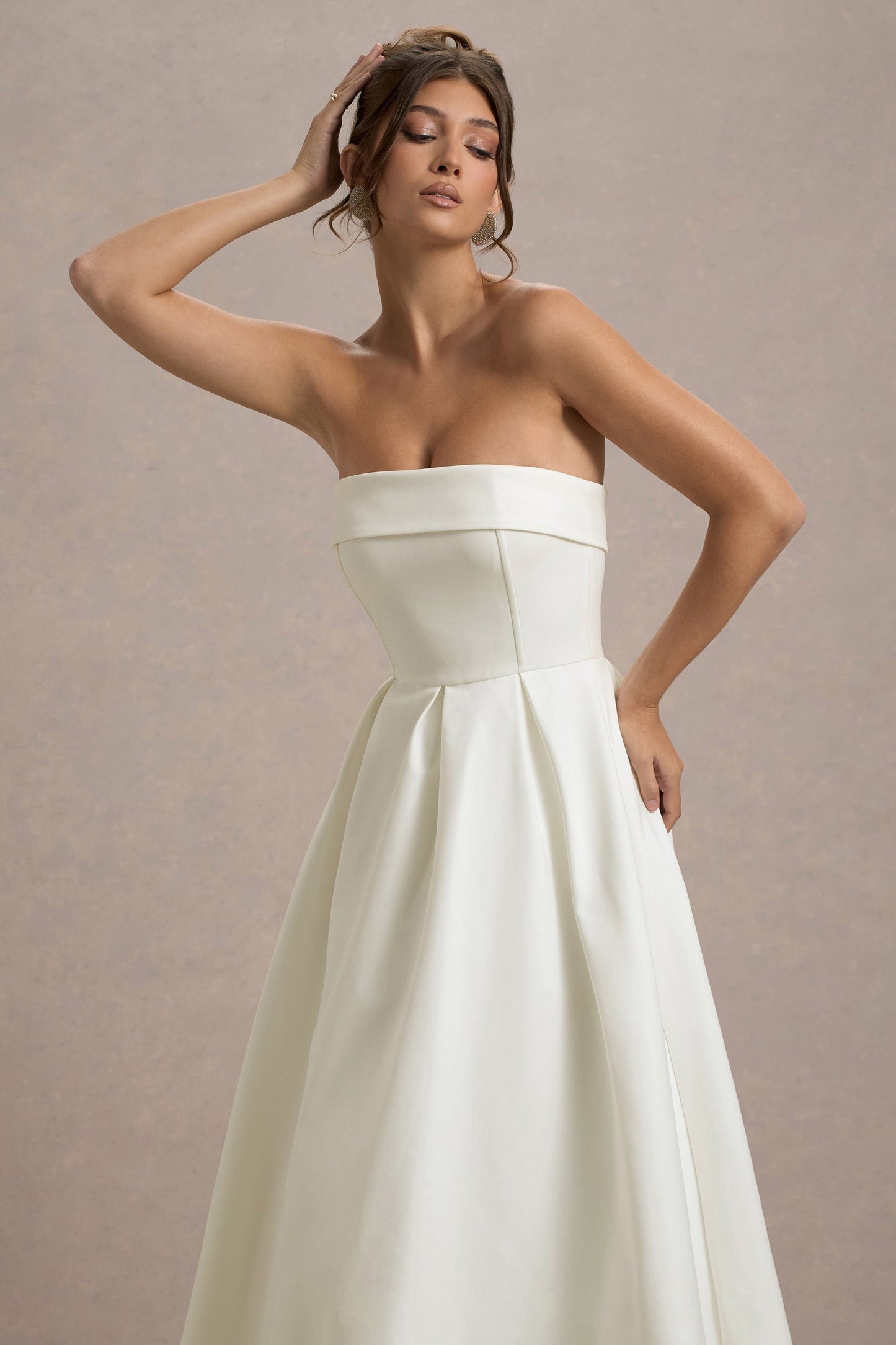Ana - Vestido Midi con Estilo y Escote de Hombros Descubiertos
