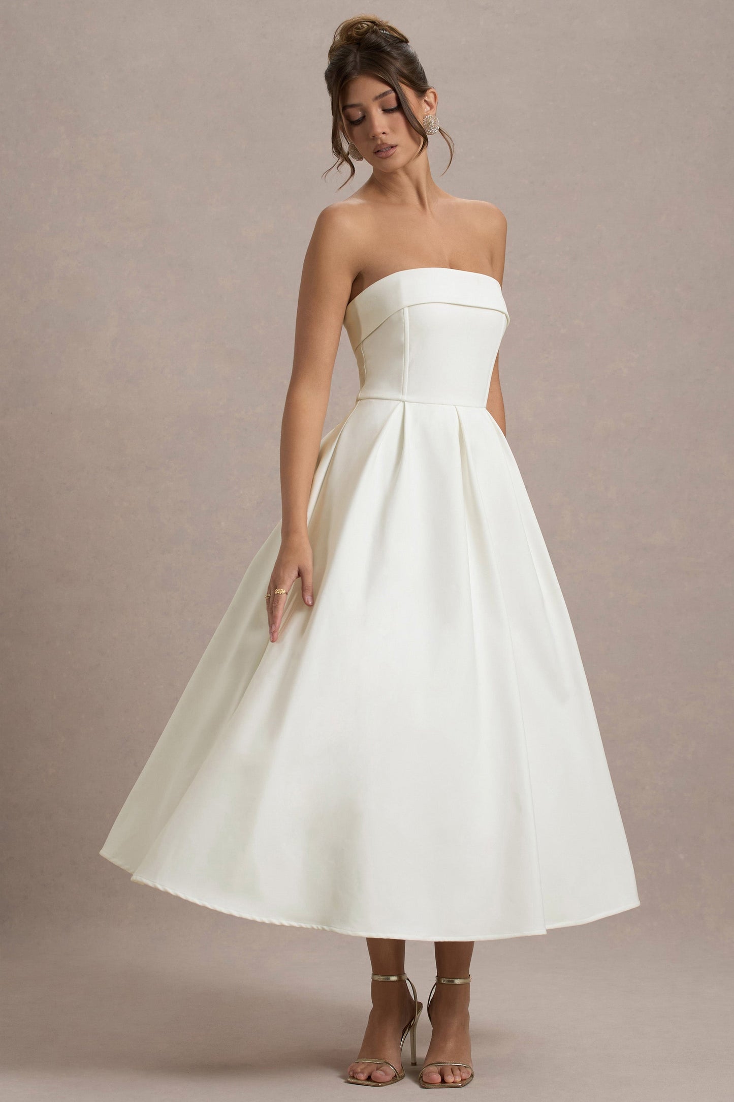 Ana - Vestido Midi con Estilo y Escote de Hombros Descubiertos
