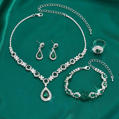 Beatriz - Set de Joyas Adriana Lysandre | Oro Blanco