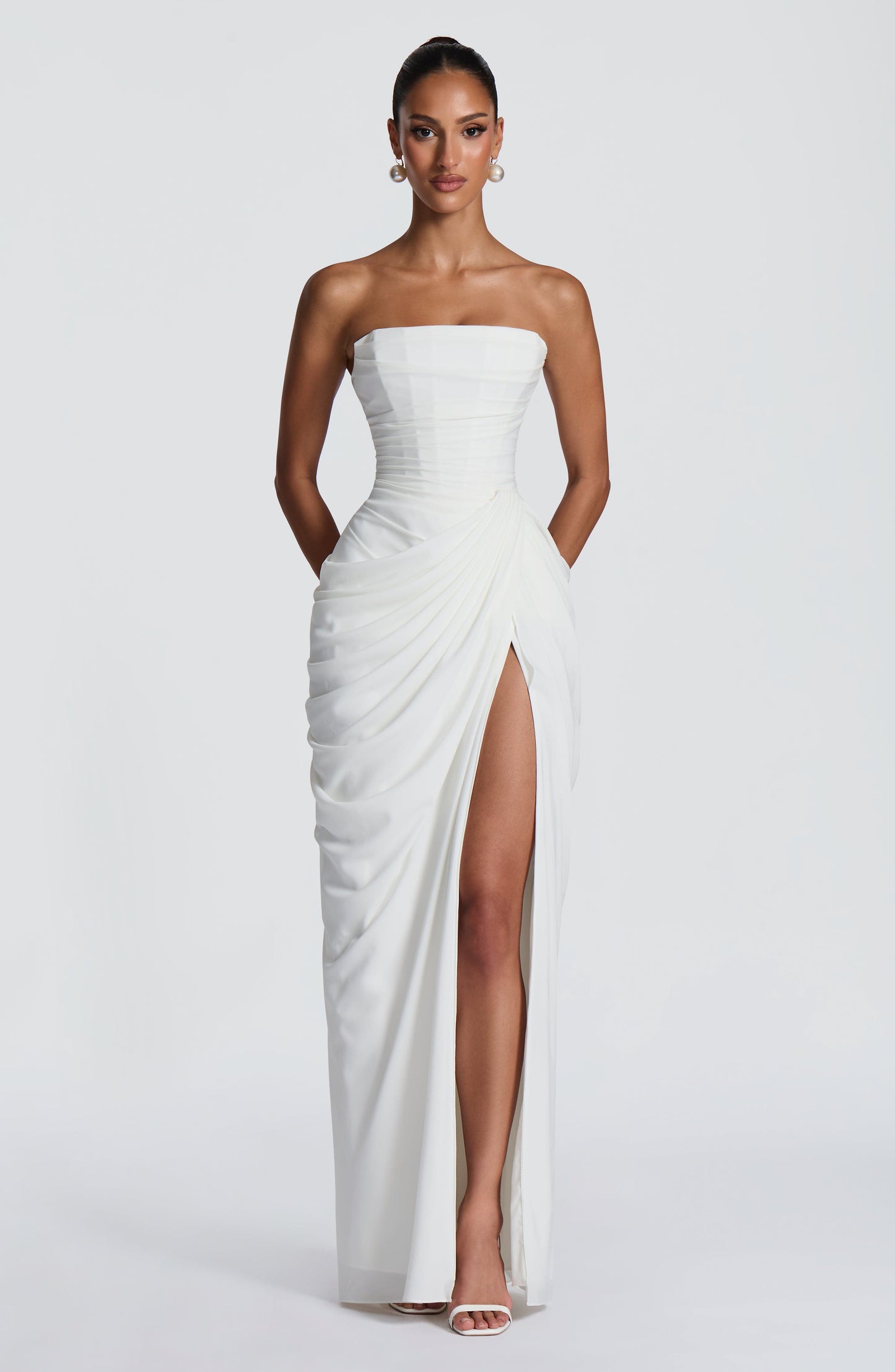 Diana - Vestido Maxi Elegante con Drapeado y Abertura Alta