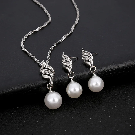 Set Elegante de Perlas en Plata Brillante