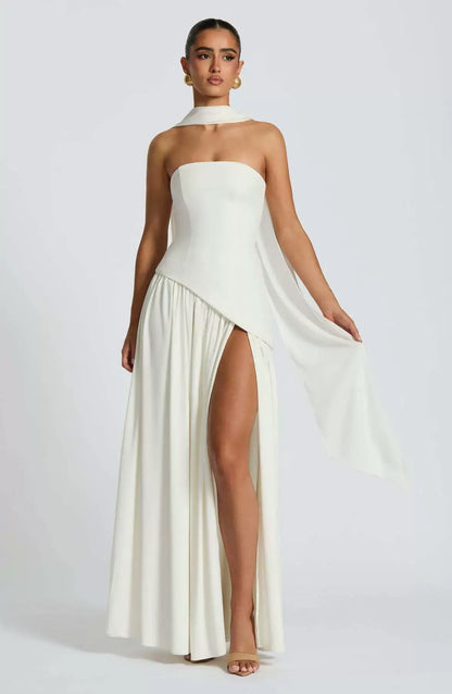 Lina - Vestido Maxi Sin Tirantes con Abertura Alta