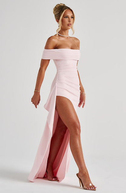 Alba - Vestido Maxi de Satén con Hombros Descubiertos