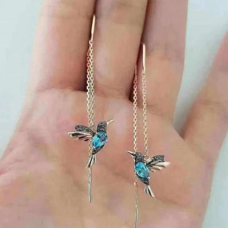 Amalia - Pendientes de Alambre con Colibrí en Oro y Cristales