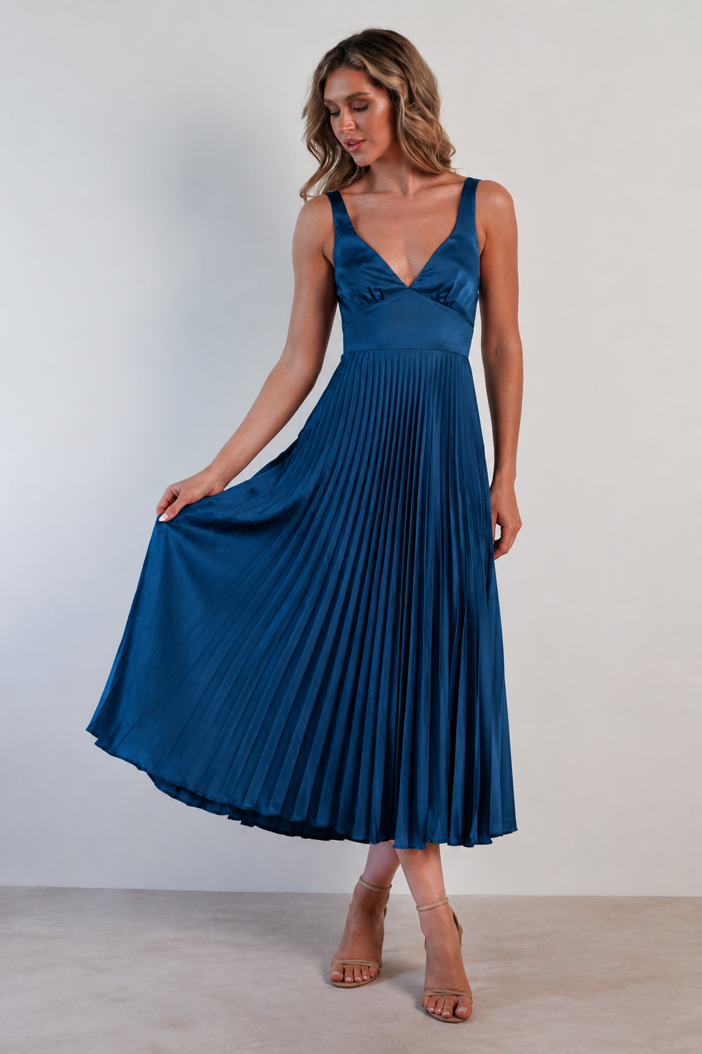 Celia - Vestido Maxi con Estilo y Caída Delicada
