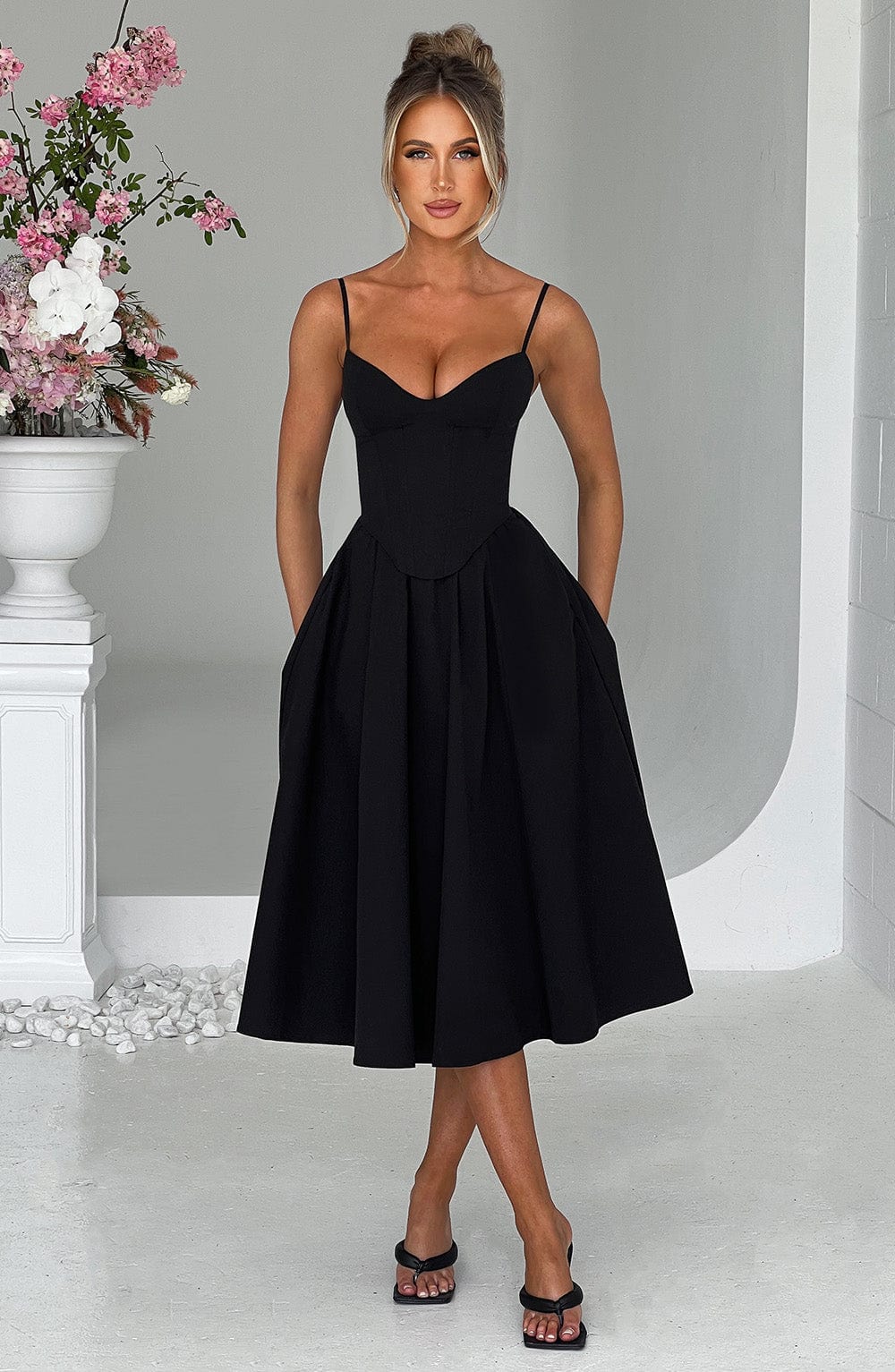 Marta - Vestido Midi Elegante Estilo Corsé