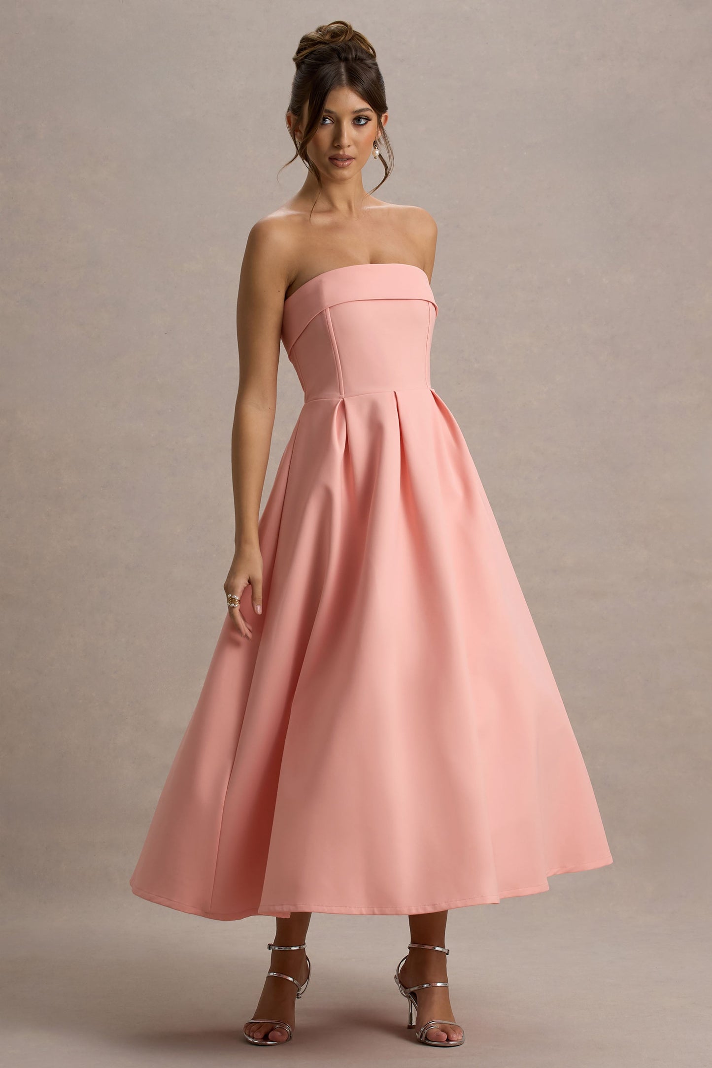 Ana - Vestido Midi con Estilo y Escote de Hombros Descubiertos